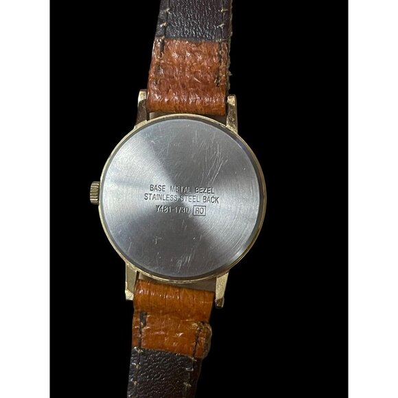 Rare 1990s Lorus Walt Disney Mickey Mouse Vintage Gold Quartz Watch New Battery - Picture 3 of 5